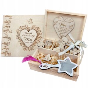 DREWNIANE PUDEŁKO Z IMIENIEM PAMIĄTKA CHRZTU ŚWIĘTEGO PREZENT NA CHRZEST