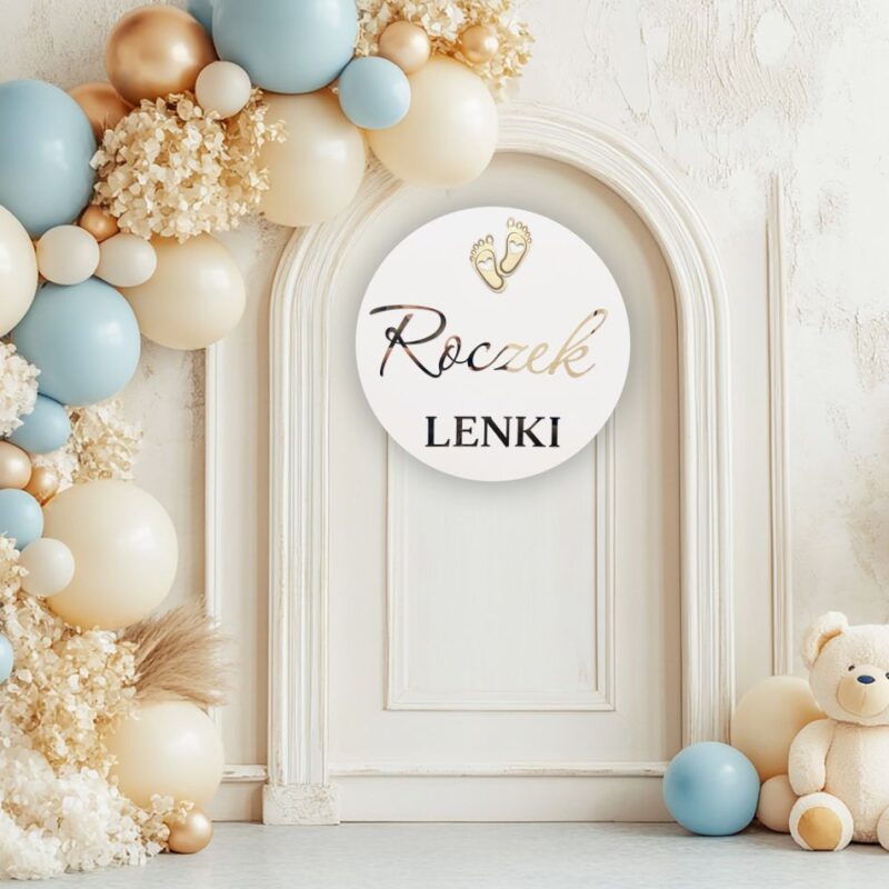 Tablica na roczek z stópkami