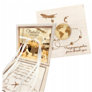 PUDEŁKO NA PIENIĄDZE PREZENT NA 18 URODZINY OSIEMNATSTKĘ KARTAKA