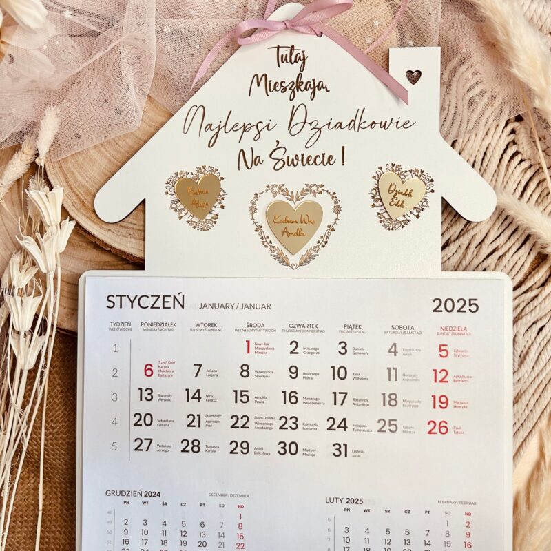 k1111strona Kalendarz w kształcie domku z okazji dnia babci i dziadka