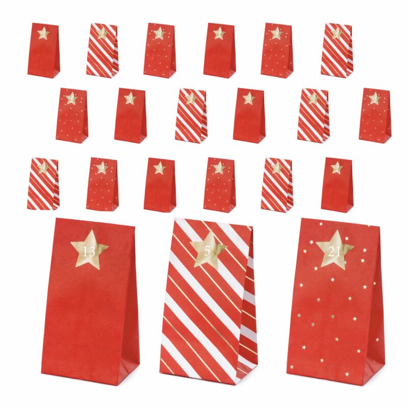 Kalendarz adwentowy w kształcie czerwonych świątecznych torebek