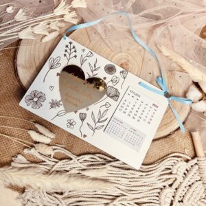 PREZENT NA DZIEŃ BABCI I DZIADKA KALENDARZ Z MAGNESEM GRAWER IMIONA WNUKÓW