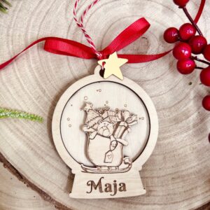 Drewniana okrągła bombka z sankami