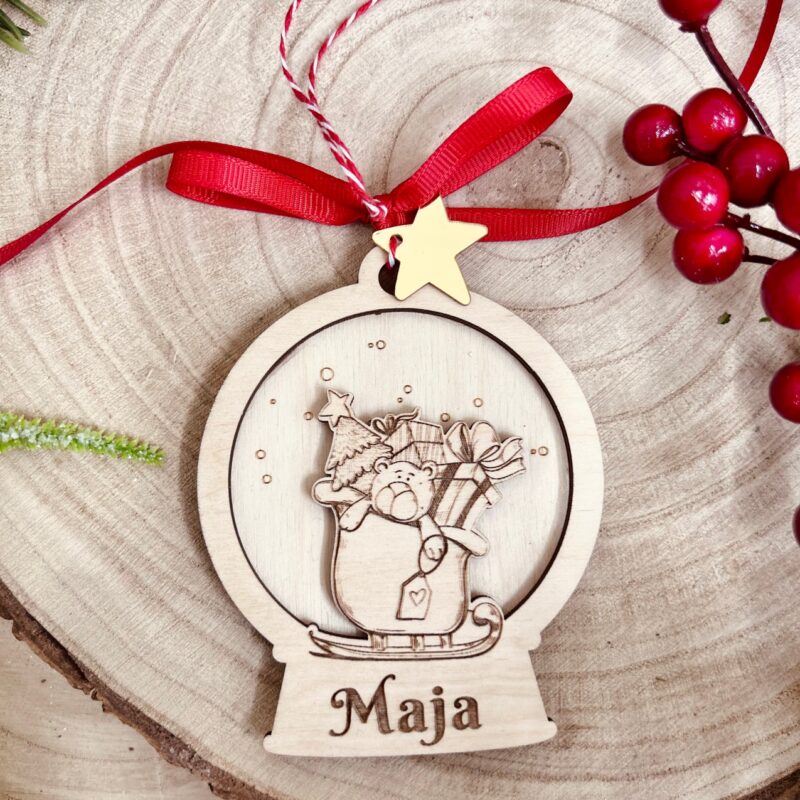 Drewniana okrągła bombka z sankami