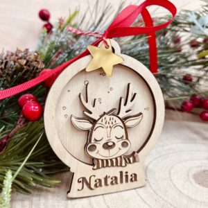 Drewniana okrągła bombka z sarenką