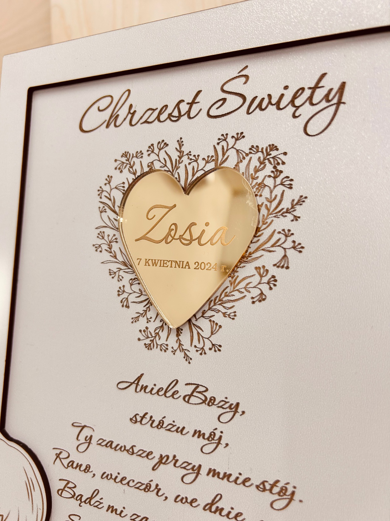 Obrazek z Aniołkiem, modlitwą i złotym sercem z grawerem