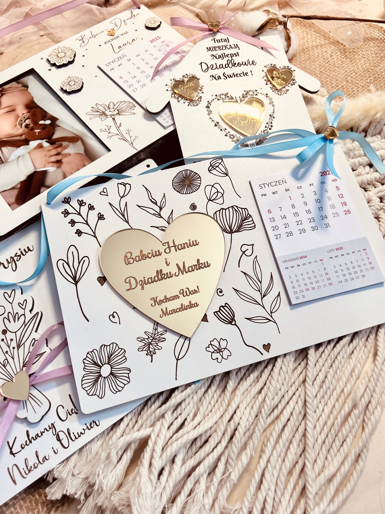 Kalendarz z złotym sercem z okazji dnia babci i dziadka