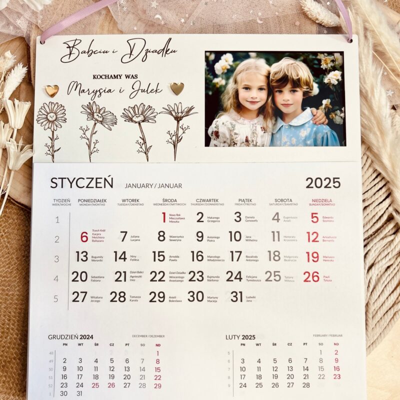 Kalendarz z miejscem na zdjęcie dziecka z okazji dnia babci i dziadka