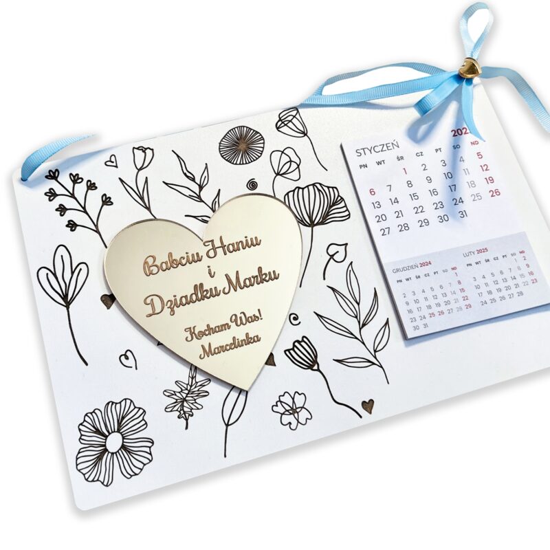 Kalendarz z złotym sercem z okazji dnia babci i dziadka