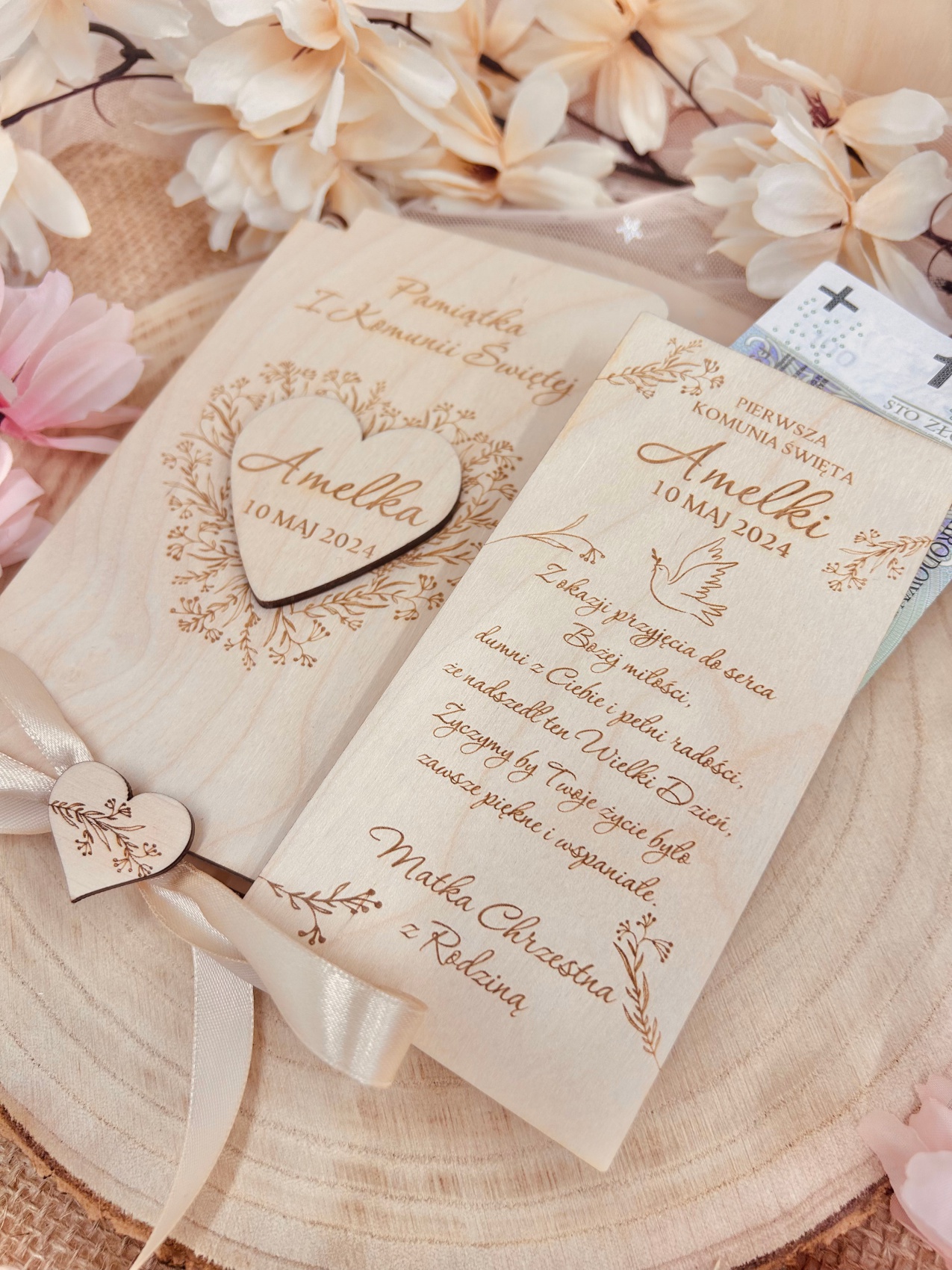 Pudełko ze sklejki na pieniądze z złotym sercem