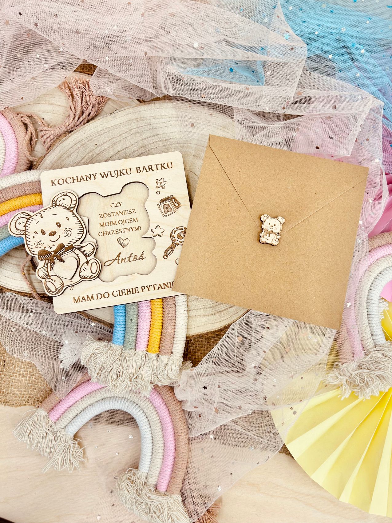 Prośba o bycie chrzestnym z misiem.