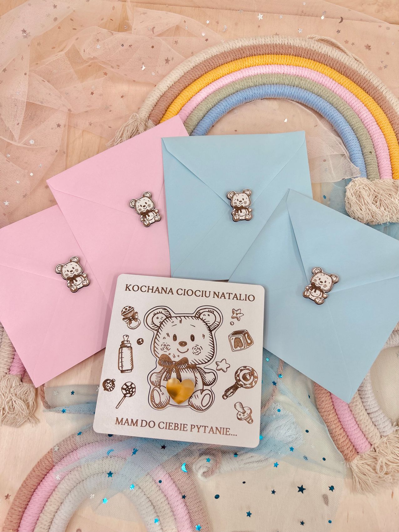 Biała prośba o bycie Chrzestnym z misiem.