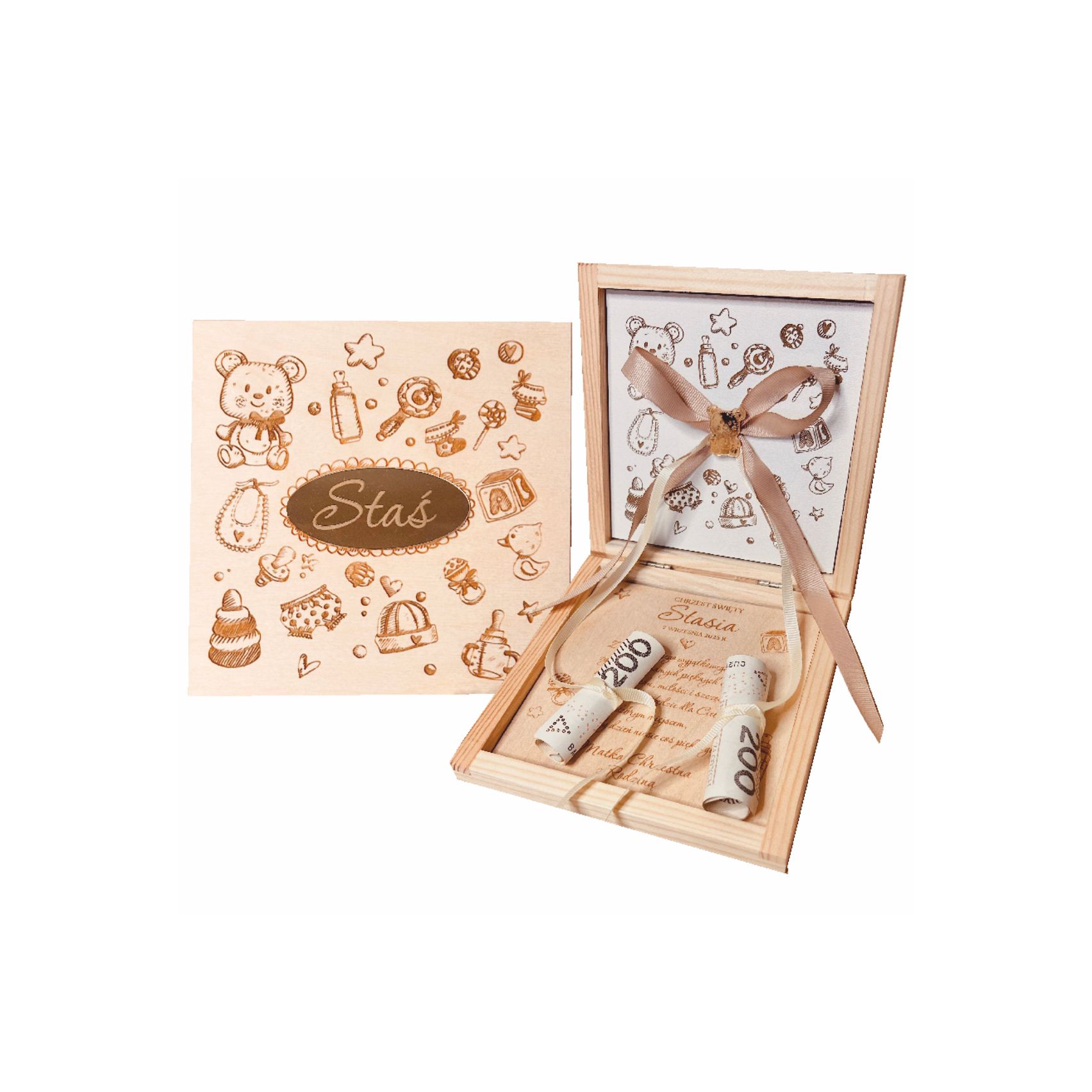 Drewniane pudełko na pieniądze z misiem.